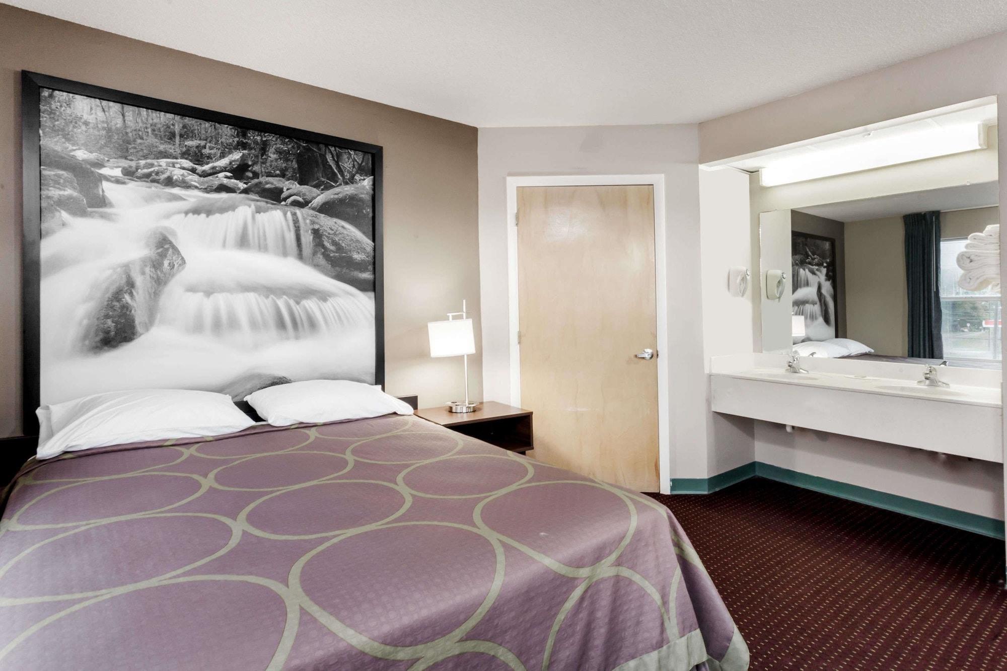 Super 8 By Wyndham Sevierville Riverside Εξωτερικό φωτογραφία