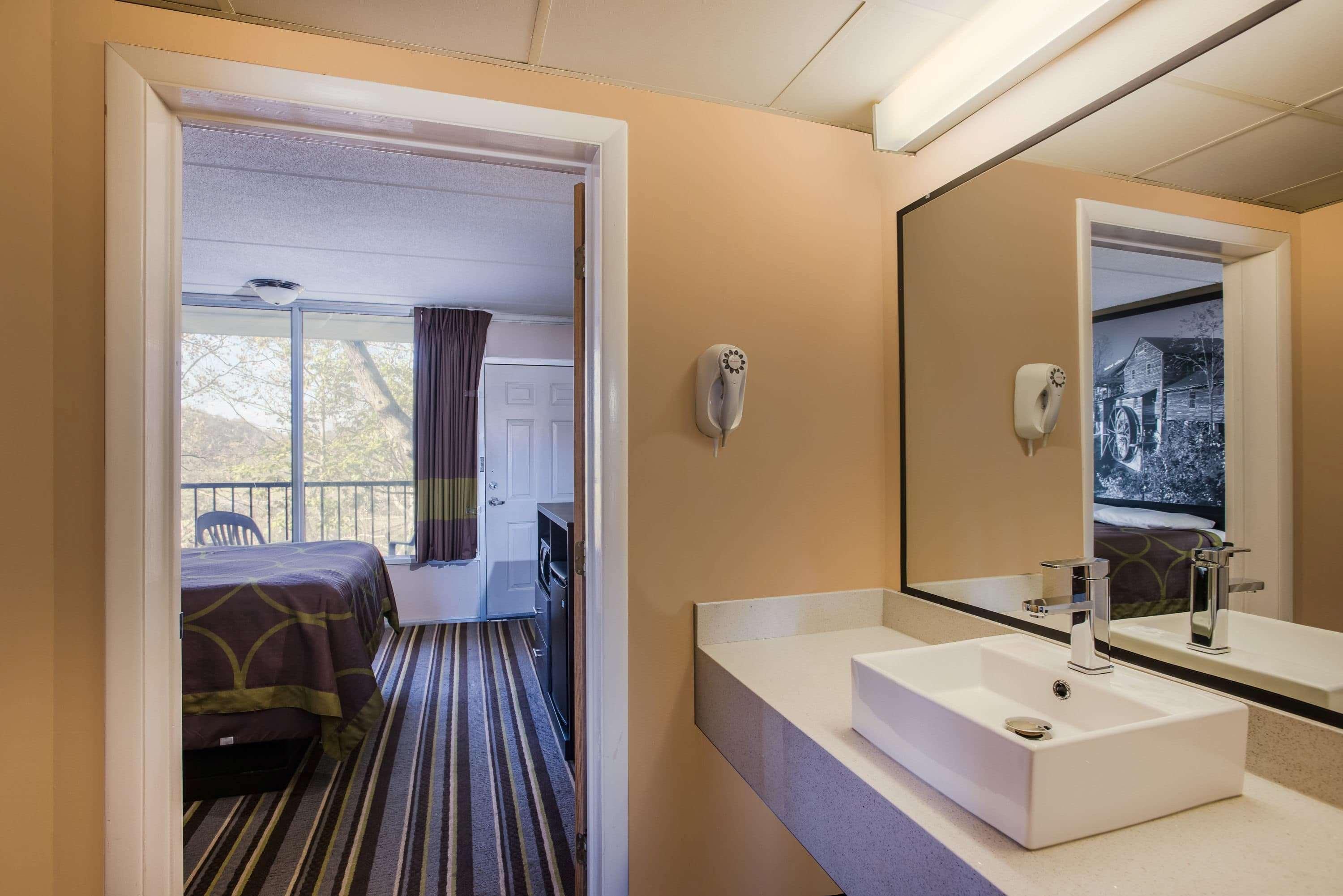 Super 8 By Wyndham Sevierville Riverside Εξωτερικό φωτογραφία
